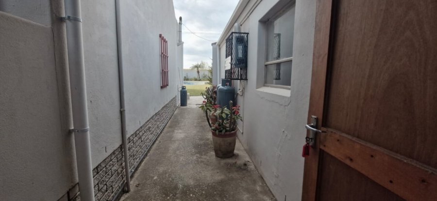 15 Bedroom Property for Sale in Porterville Western Cape